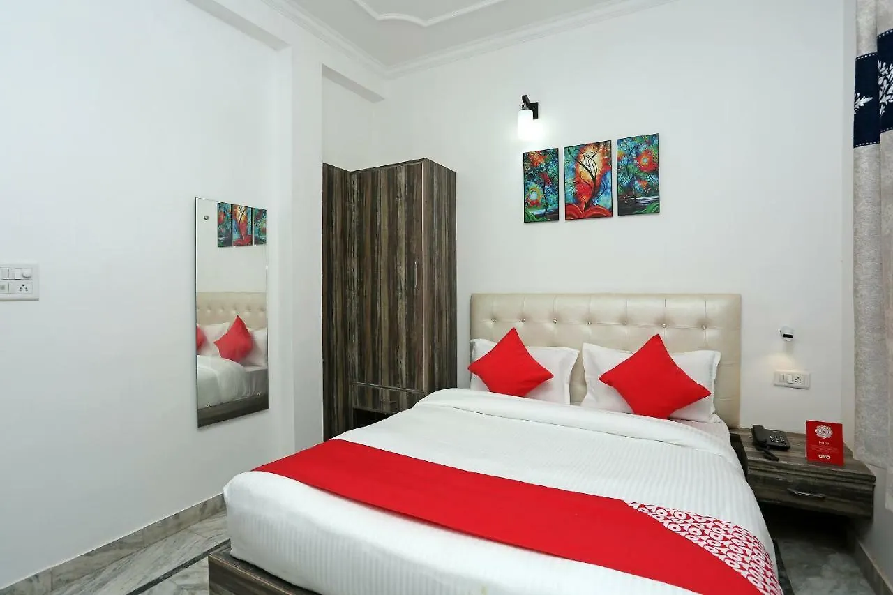 Oyo 16544 Bella Vista By Jordan Hotel Agra  3*, Agra (Uttar Pradesh)