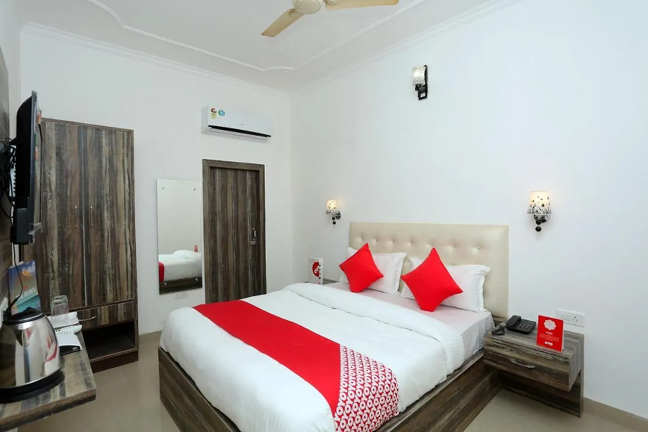 Oyo 16544 Bella Vista By Jordan Hotel Agra