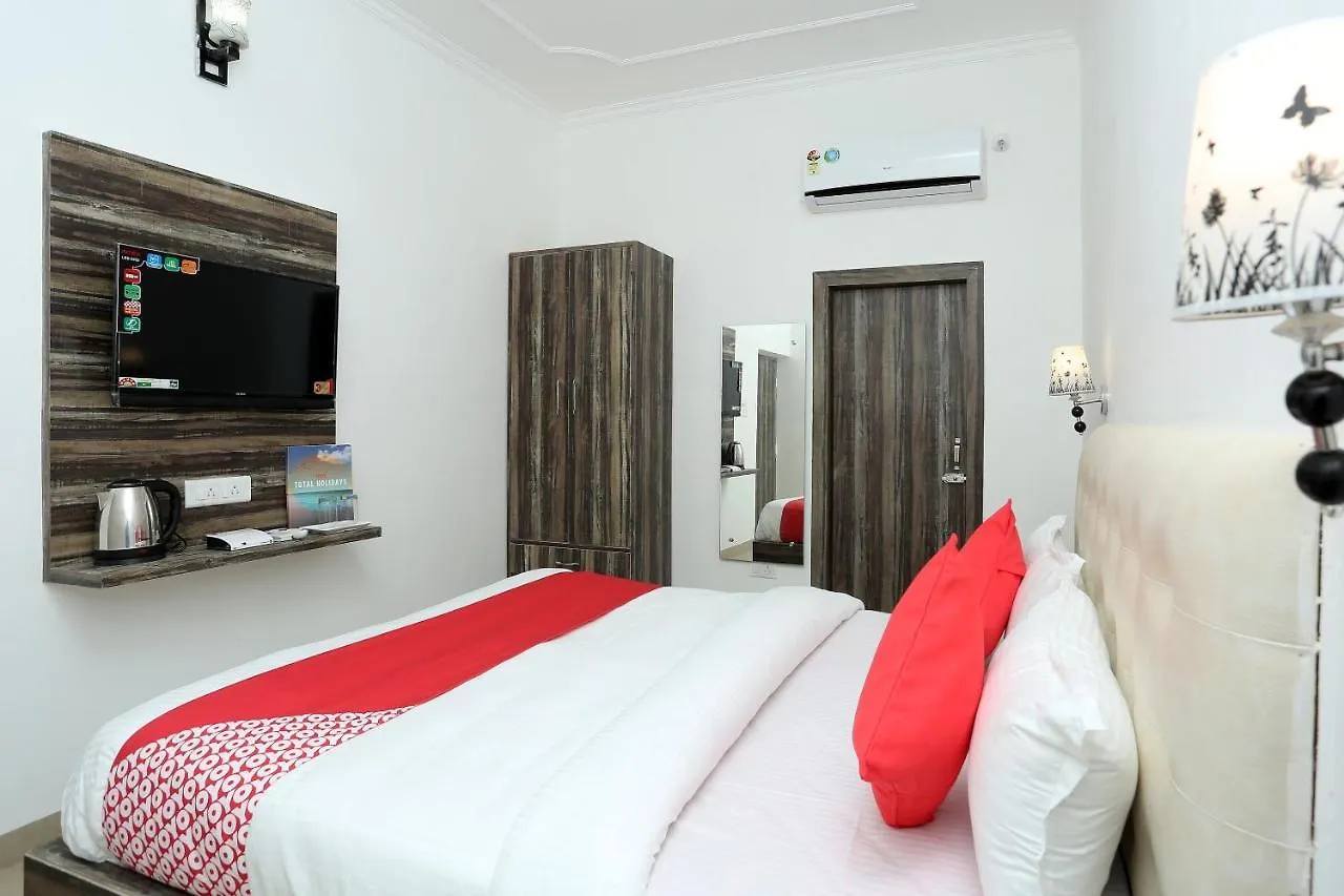Oyo 16544 Bella Vista By Jordan Hotel Agra